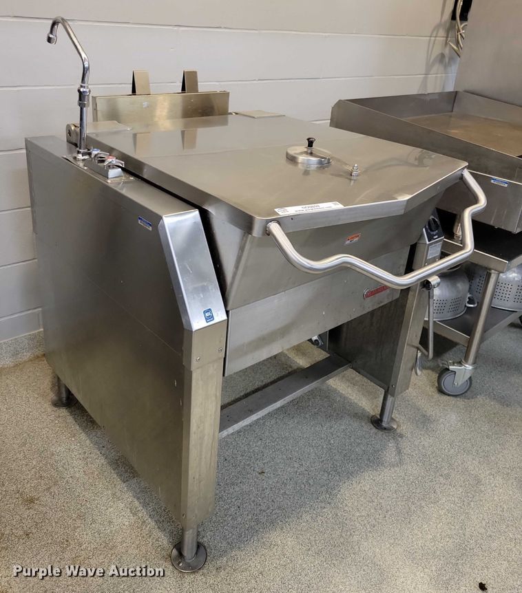 image for item NO9859 Market Forge 30P- STGL tilting Skillet