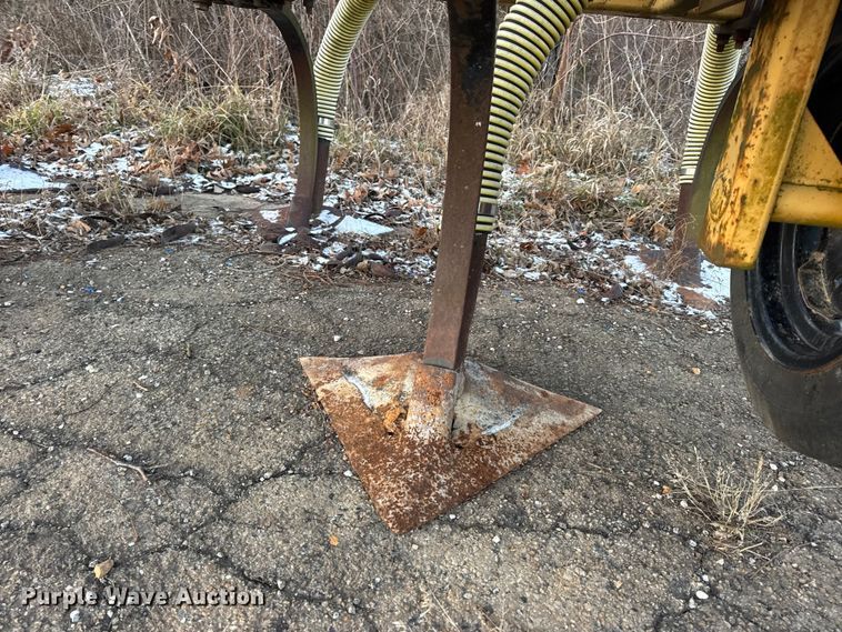 image for item DW6745 Farmstar 7000 manure Injector