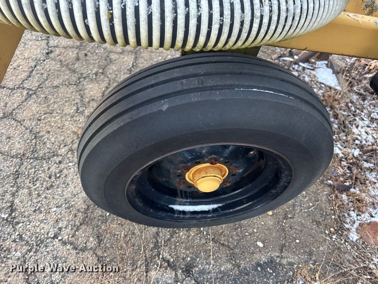 image for item DW6745 Farmstar 7000 manure Injector