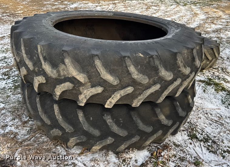image for item DW6748 (3) tires