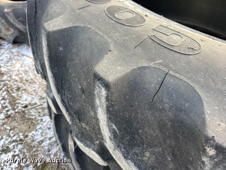 image for item DW6748 (3) tires