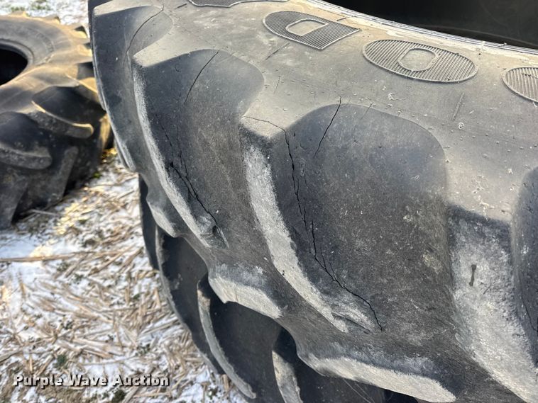 image for item DW6748 (3) tires