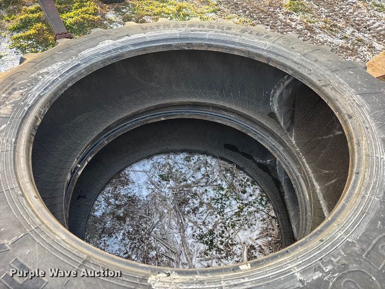 image for item DW6748 (3) tires