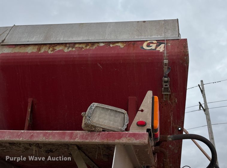 image for item DW7362 2015 RBR Vector 300 spreader