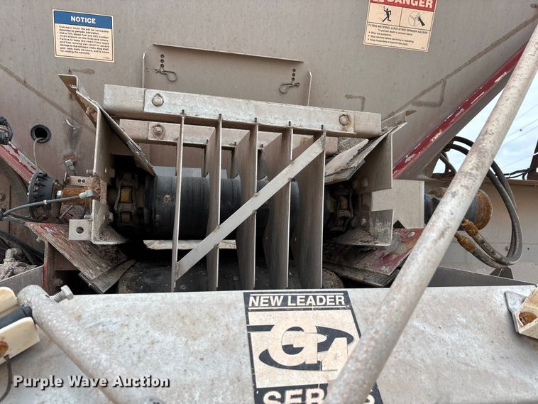 image for item DW7362 2015 RBR Vector 300 spreader