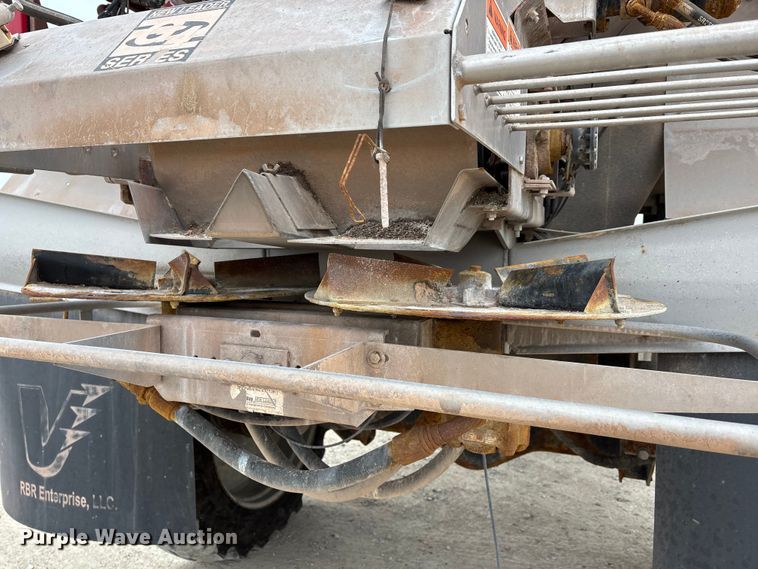 image for item DW7362 2015 RBR Vector 300 spreader