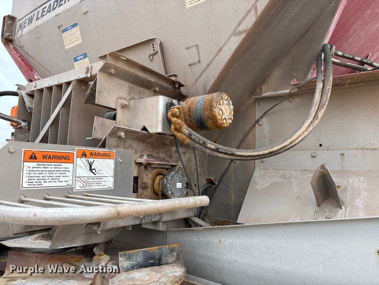 image for item DW7362 2015 RBR Vector 300 spreader