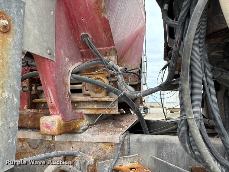 image for item DW7362 2015 RBR Vector 300 spreader