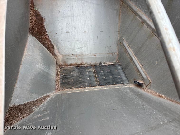 image for item DW7362 2015 RBR Vector 300 spreader