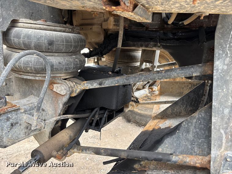 image for item DW7362 2015 RBR Vector 300 spreader