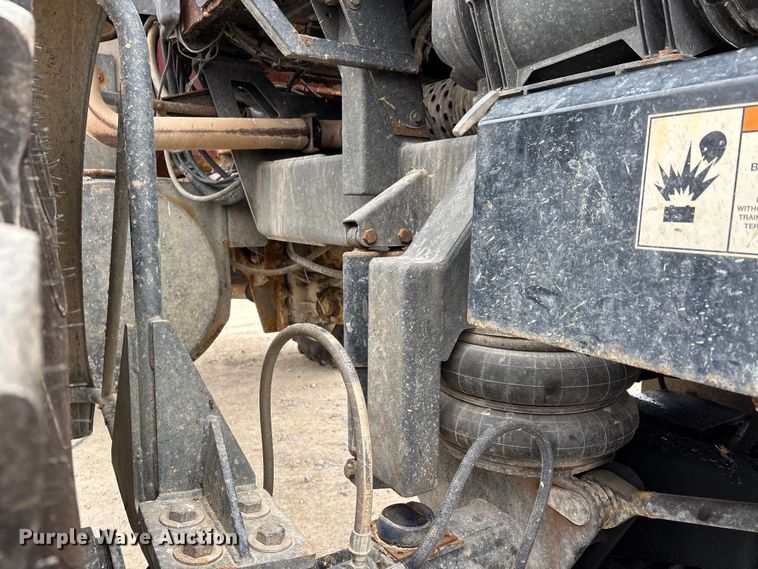 image for item DW7362 2015 RBR Vector 300 spreader