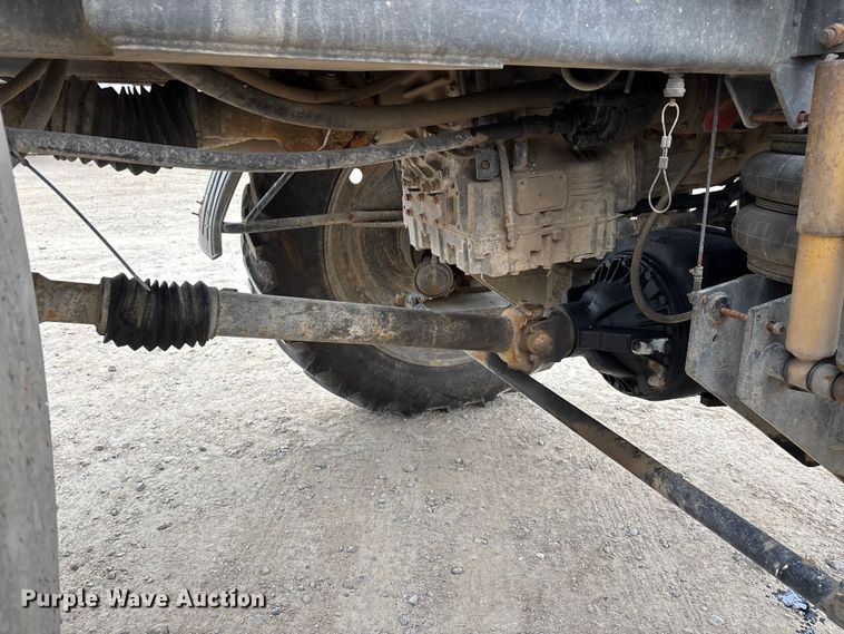 image for item DW7362 2015 RBR Vector 300 spreader