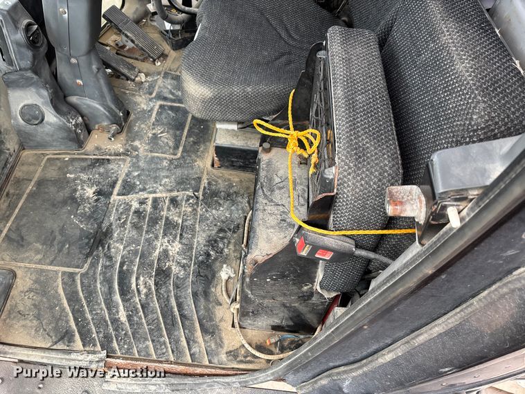 image for item DW7362 2015 RBR Vector 300 spreader