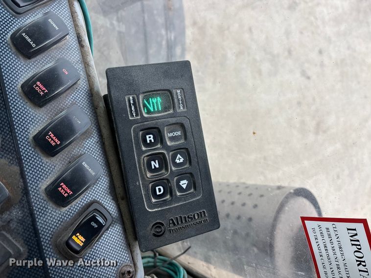 image for item DW7362 2015 RBR Vector 300 spreader