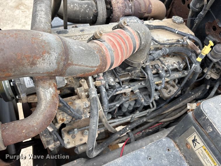 image for item DW7362 2015 RBR Vector 300 spreader