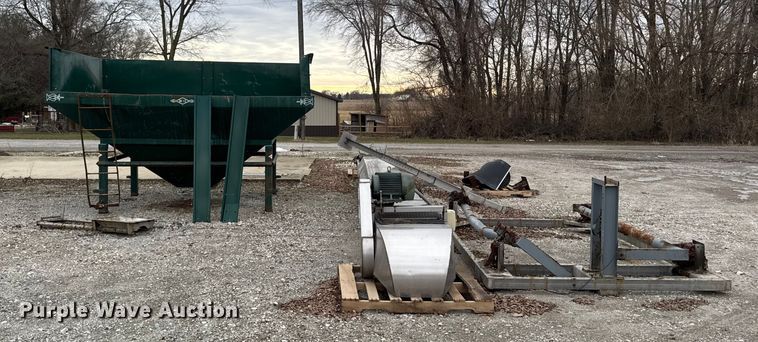 image for item EA2206 Doyle  hopper and conveyor 