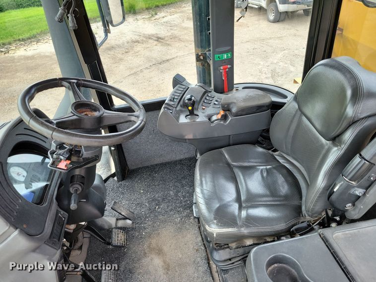 image for item EA2520 2013 TerraGator TG8400 spreader