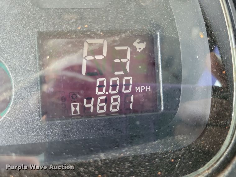 image for item EA2520 2013 TerraGator TG8400 spreader