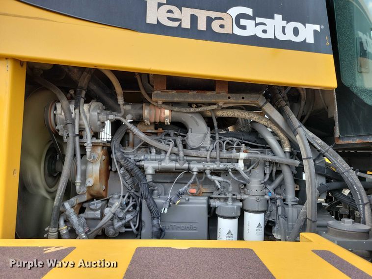 image for item EA2520 2013 TerraGator TG8400 spreader