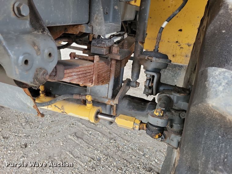 image for item EA2520 2013 TerraGator TG8400 spreader