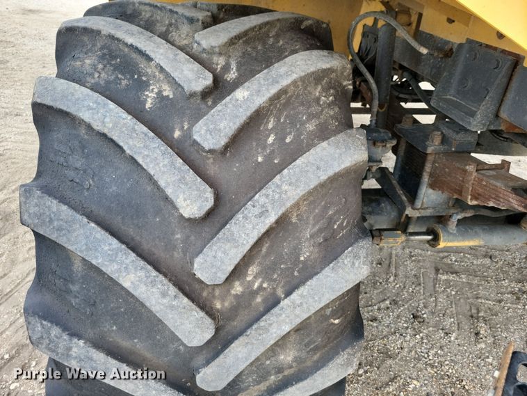 image for item EA2520 2013 TerraGator TG8400 spreader