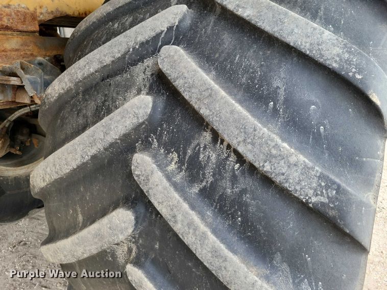 image for item EA2520 2013 TerraGator TG8400 spreader