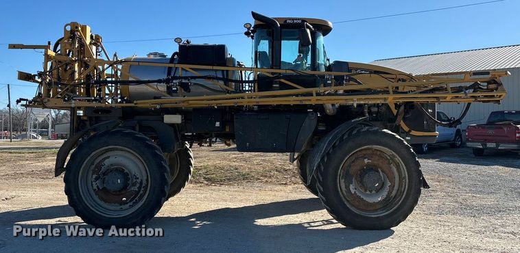image for item ED2445 2014 RoGator RG900 sprayer