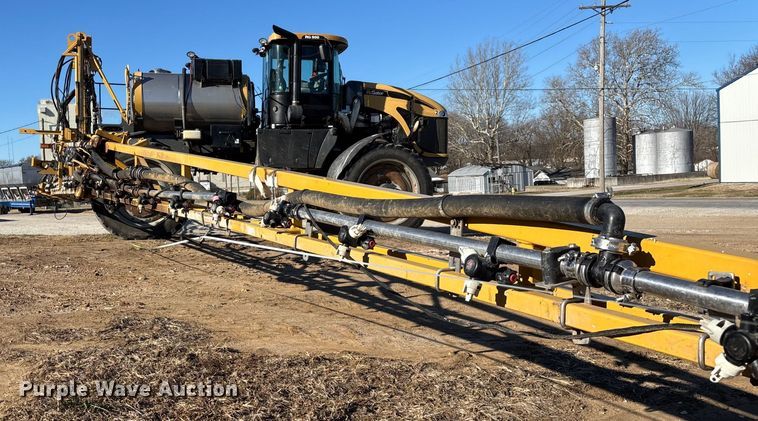 image for item ED2445 2014 RoGator RG900 sprayer