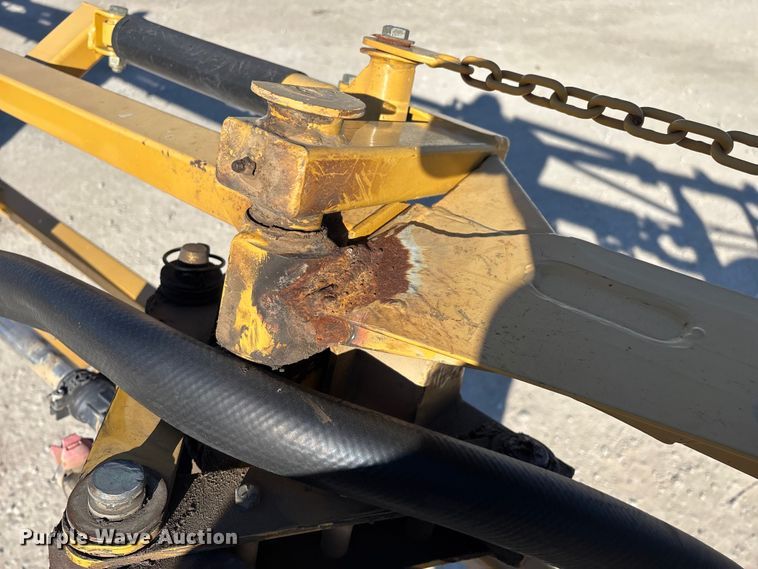 image for item ED2445 2014 RoGator RG900 sprayer