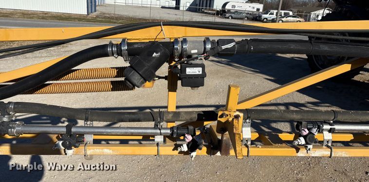 image for item ED2445 2014 RoGator RG900 sprayer