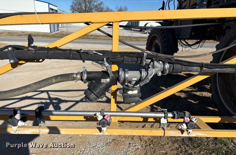 image for item ED2445 2014 RoGator RG900 sprayer