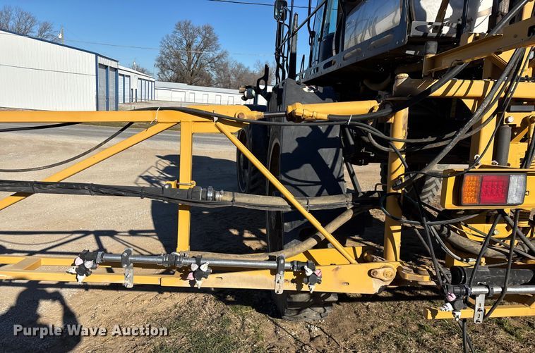 image for item ED2445 2014 RoGator RG900 sprayer