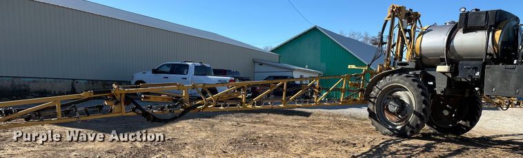 image for item ED2445 2014 RoGator RG900 sprayer