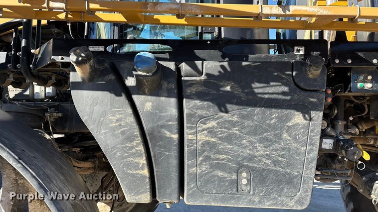 image for item ED2445 2014 RoGator RG900 sprayer