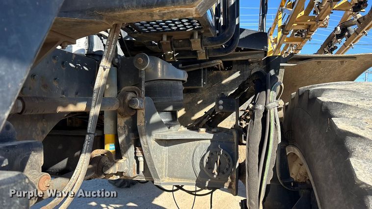 image for item ED2445 2014 RoGator RG900 sprayer