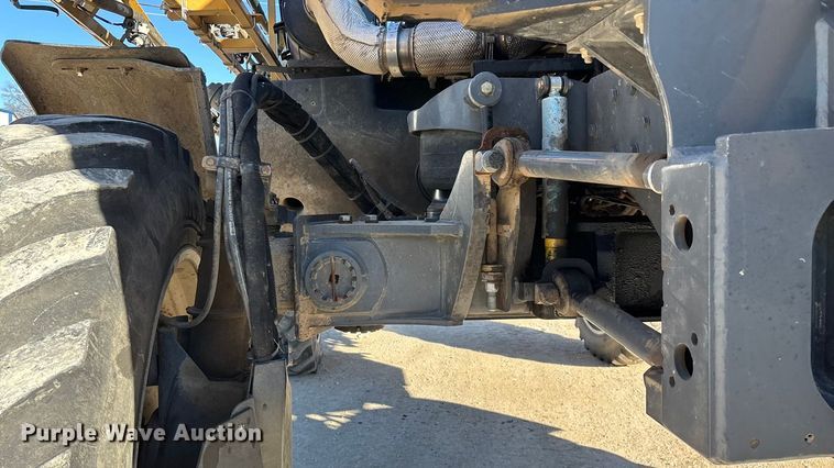 image for item ED2445 2014 RoGator RG900 sprayer