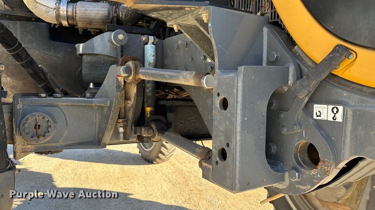 image for item ED2445 2014 RoGator RG900 sprayer