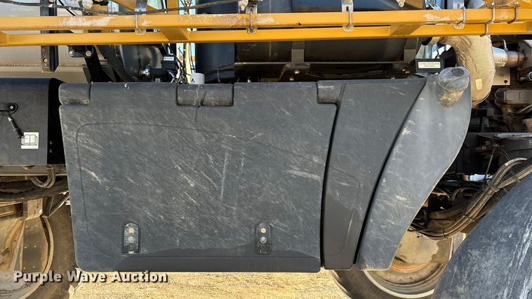 image for item ED2445 2014 RoGator RG900 sprayer