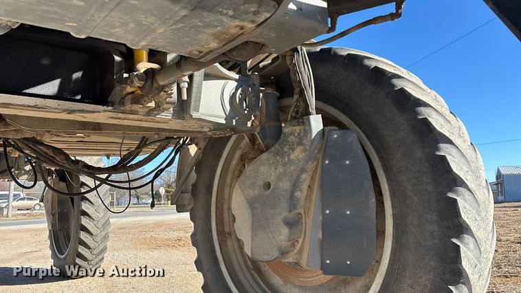image for item ED2445 2014 RoGator RG900 sprayer
