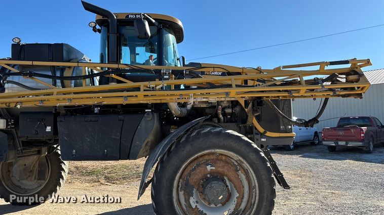 image for item ED2445 2014 RoGator RG900 sprayer