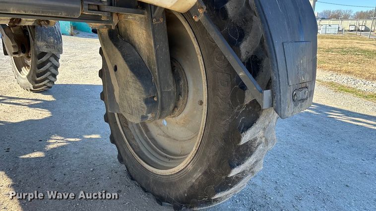 image for item ED2445 2014 RoGator RG900 sprayer