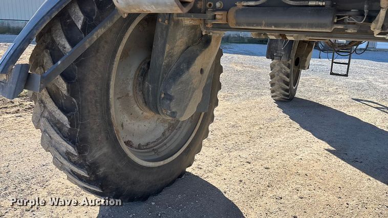 image for item ED2445 2014 RoGator RG900 sprayer