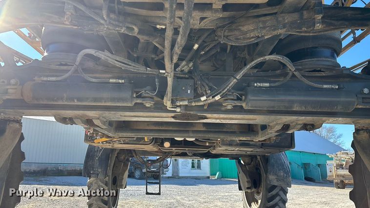 image for item ED2445 2014 RoGator RG900 sprayer