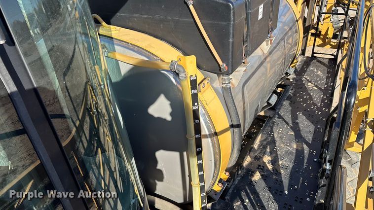 image for item ED2445 2014 RoGator RG900 sprayer