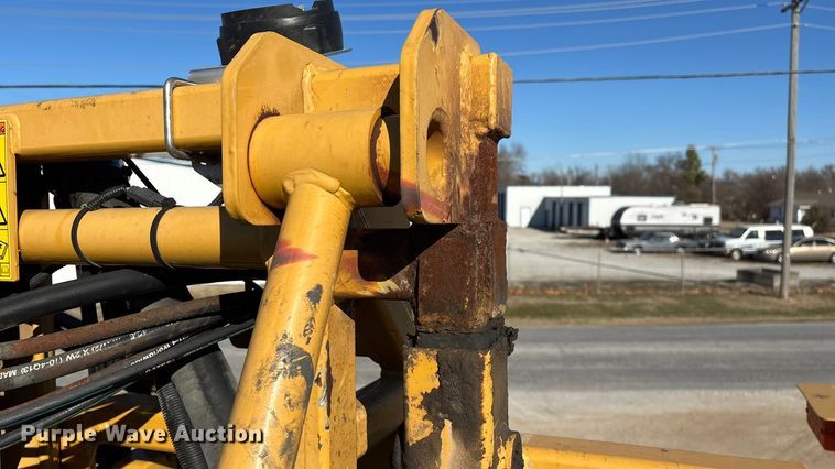 image for item ED2445 2014 RoGator RG900 sprayer