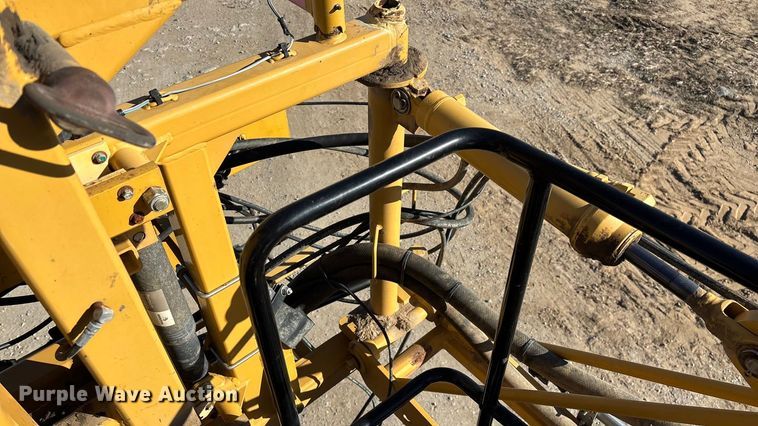 image for item ED2445 2014 RoGator RG900 sprayer