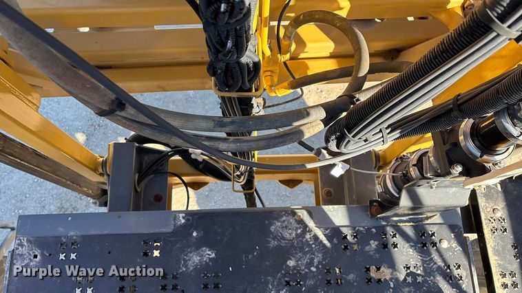 image for item ED2445 2014 RoGator RG900 sprayer