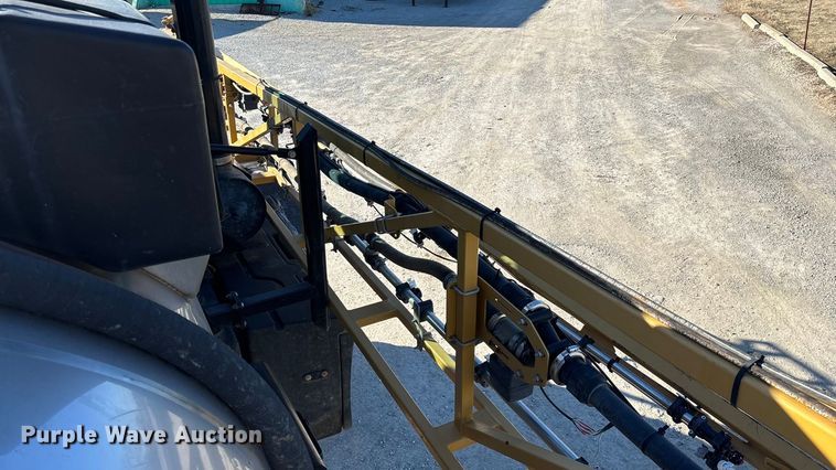 image for item ED2445 2014 RoGator RG900 sprayer