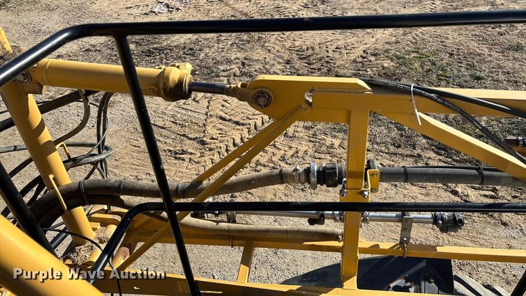 image for item ED2445 2014 RoGator RG900 sprayer