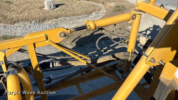 image for item ED2445 2014 RoGator RG900 sprayer